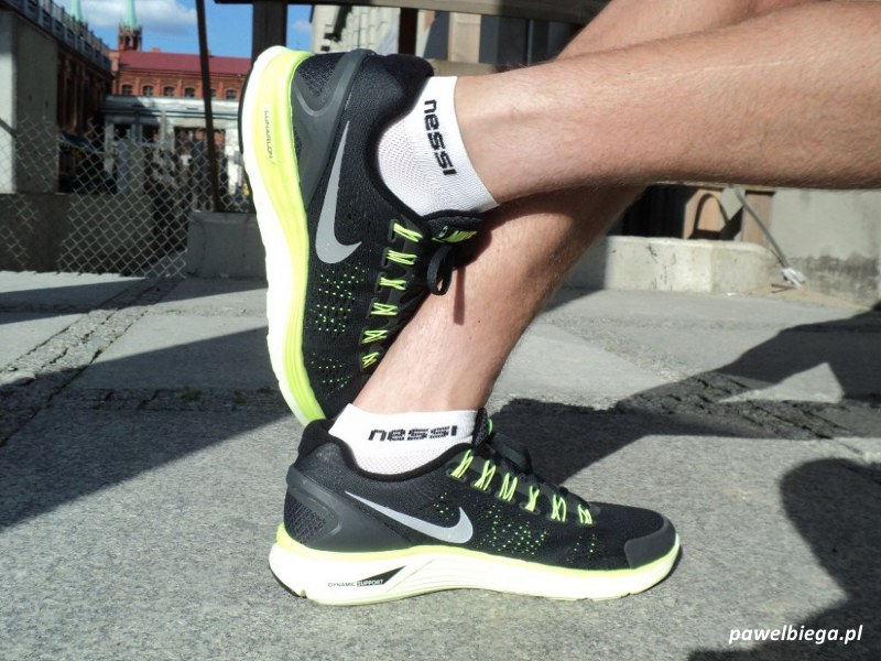 Nike LunarGlide+ 4 - bokiem