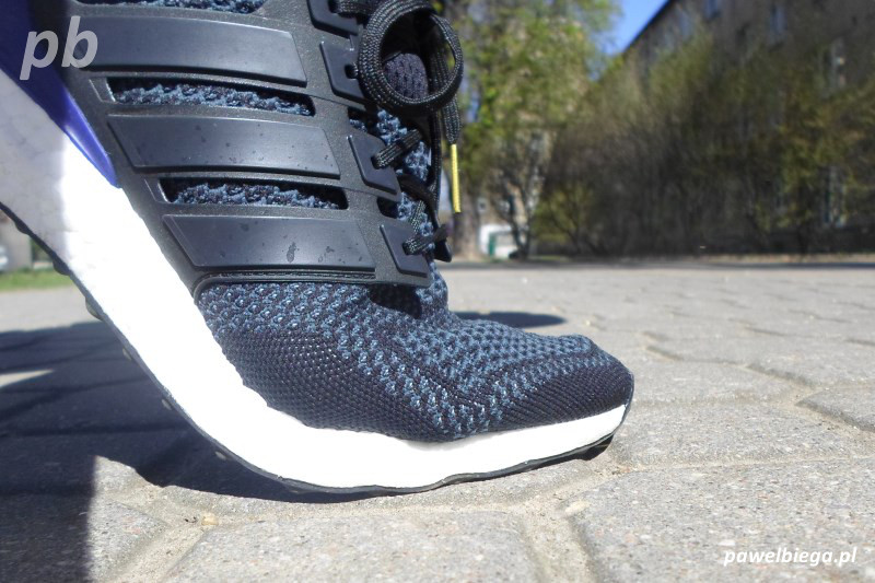 Adidas Ultra Boost - zgięcie stopy