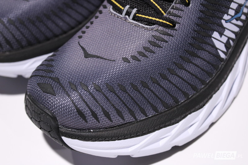 Hoka Arahi 2 - toebox