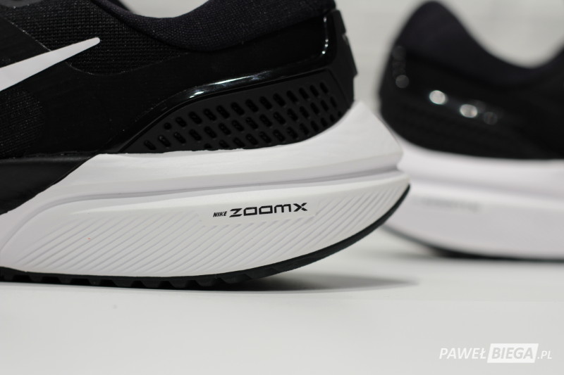 Nike Zoom Vomero 15 - ZoomX