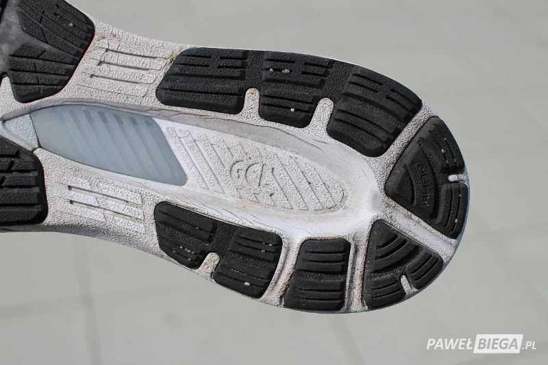 Asics GEL-Kayano 28 - bieżnik