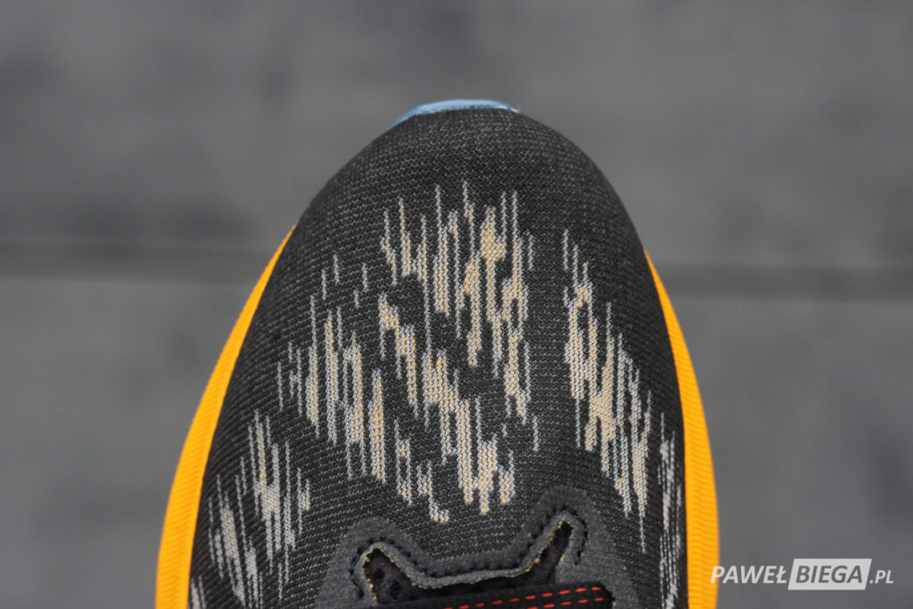 Asics Novablast 3 - przód