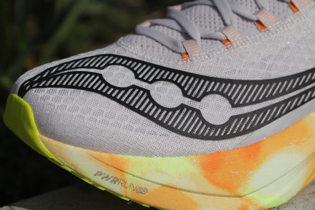 Saucony Endorphin Pro 4 - czubek buta