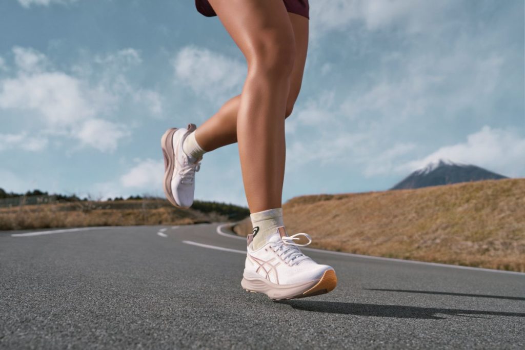 Asics Gel-Kayano 32 - Mat. prasowy 2