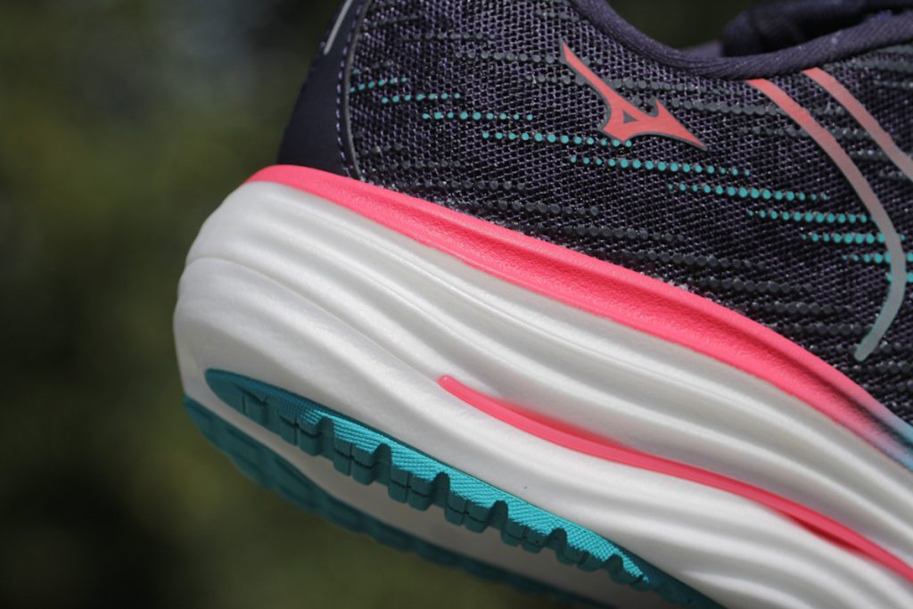 Mizuno Wave Rider 29 - system Wave