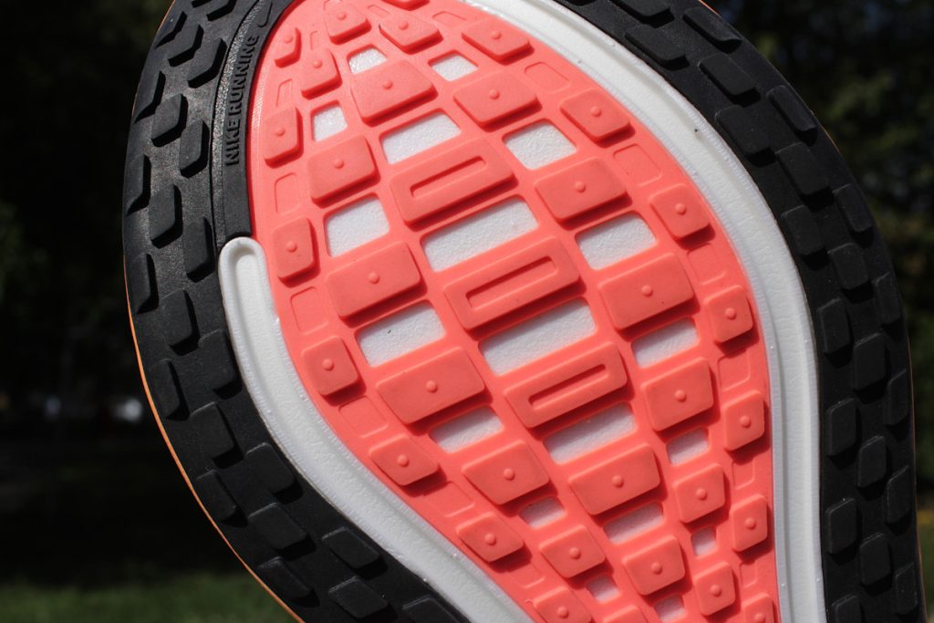Nike Vomero Plus - bieżnik