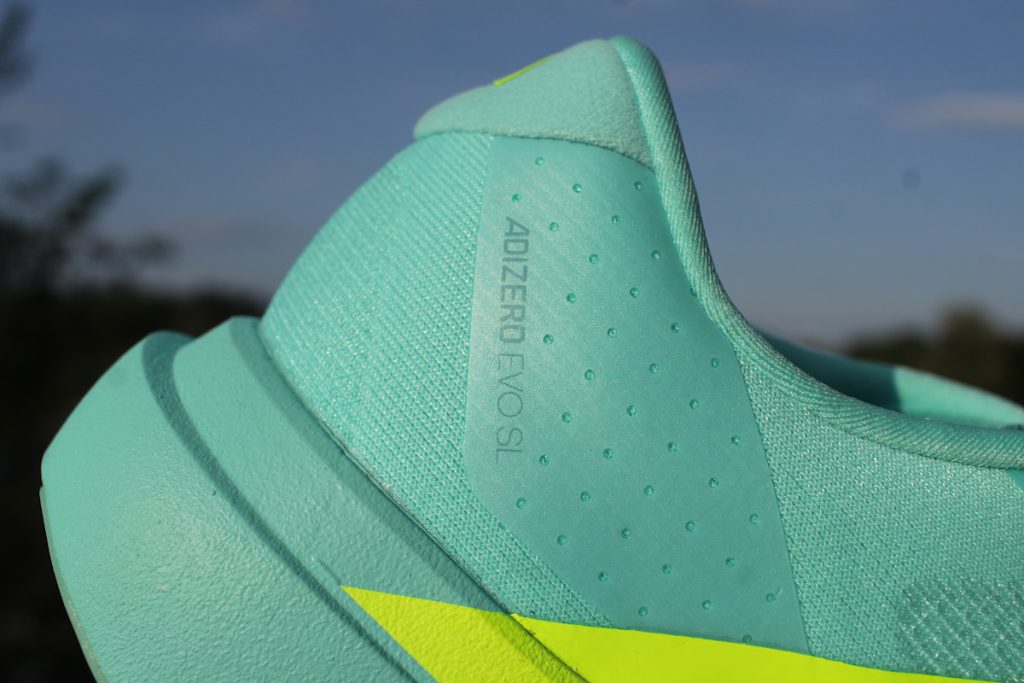 adidas Adizero Evo SL - zapiętek