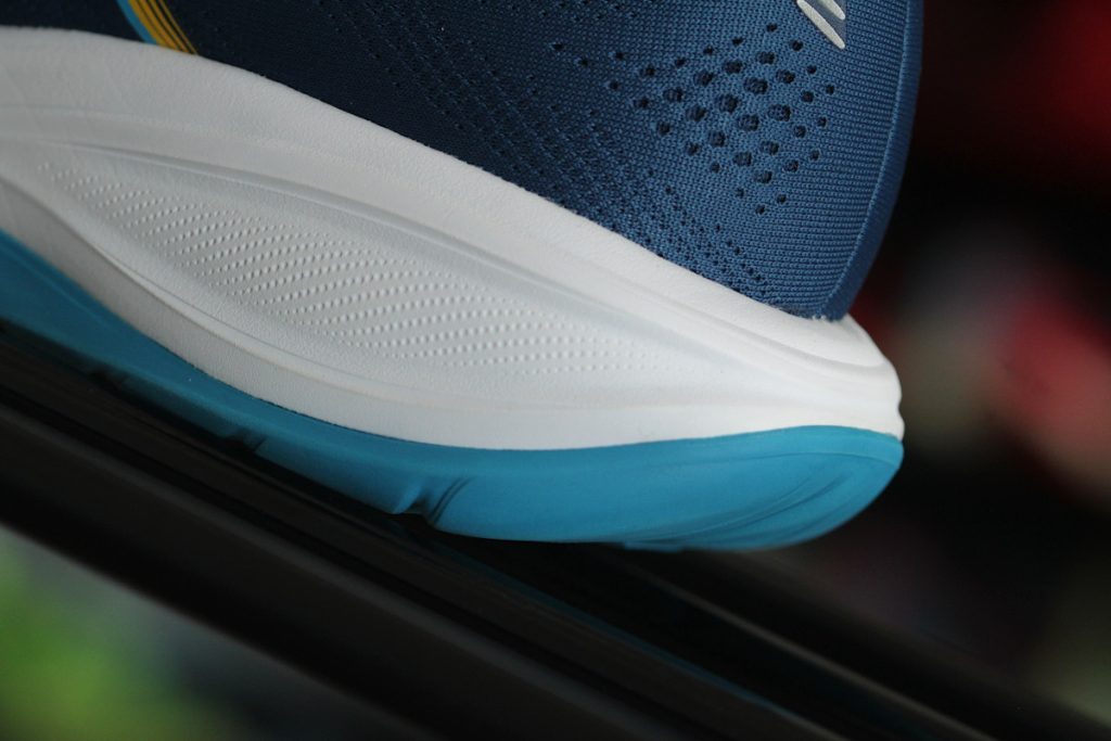 Asics Gel-Cumulus 28 - amortyzacja