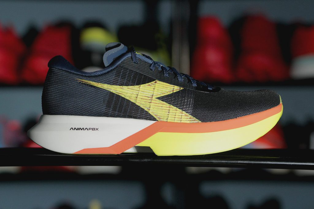 Diadora Gara Carbon 3