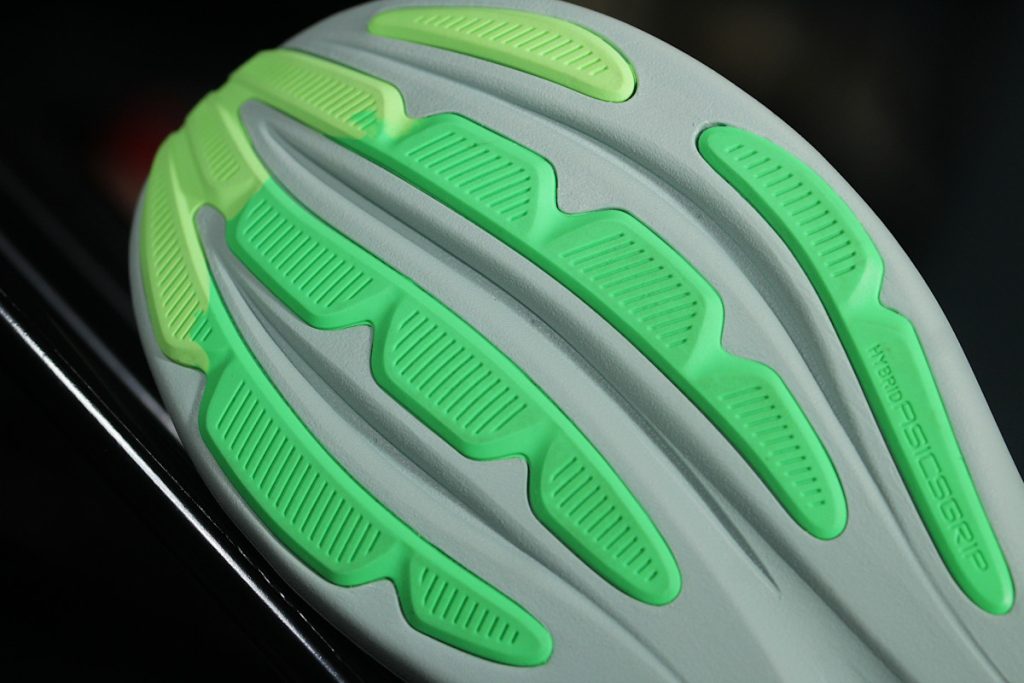 Asics Gel-Nimbus 28 - bieżnik