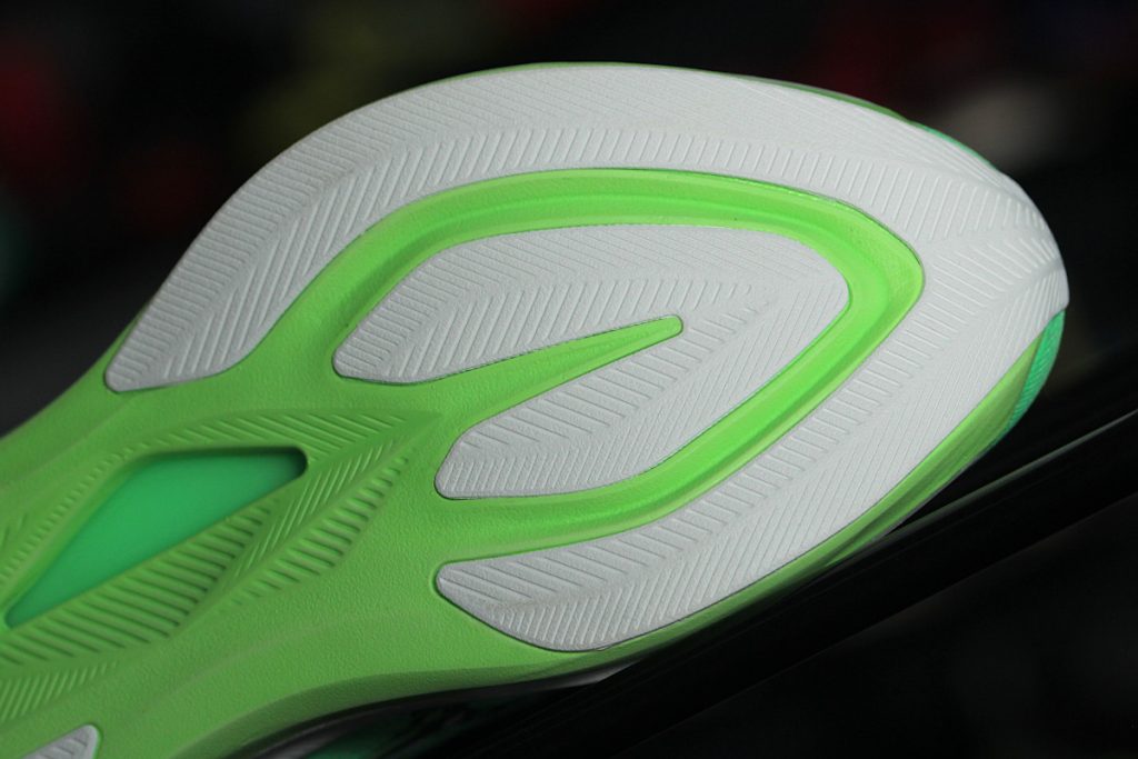 Asics Sonicblast - bieżnik