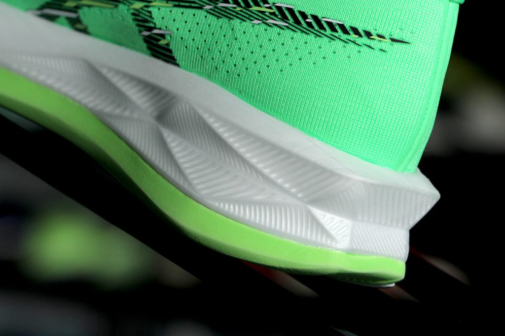 Asics Sonicblast - stabilność