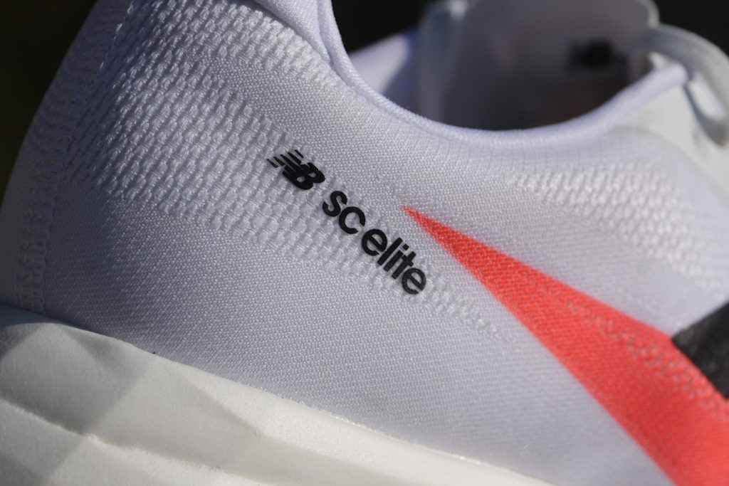 New Balance Fuelcell Supercomp Elite v5 - zapiętek