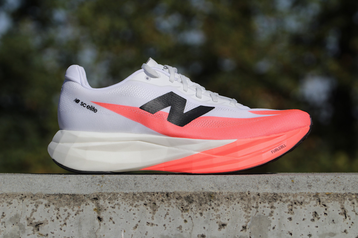 New Balance Fuelcell Supercomp Elite v5