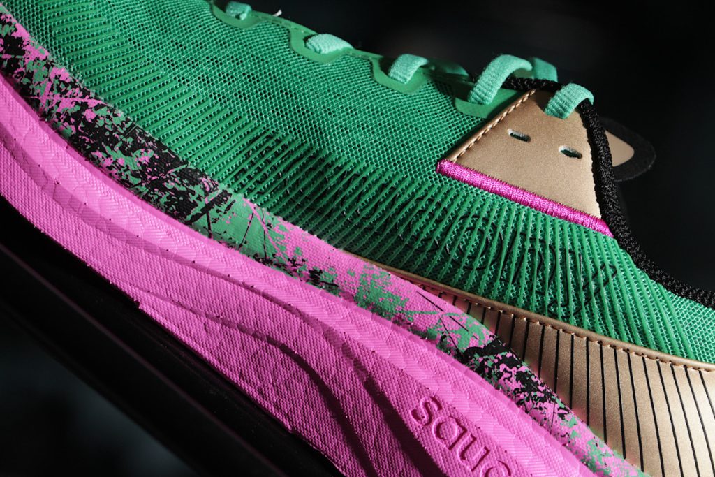 Saucony Endorphin Azura - bokiem