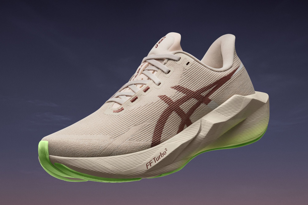Asics Novablast 6 - Mat. Prasowy
