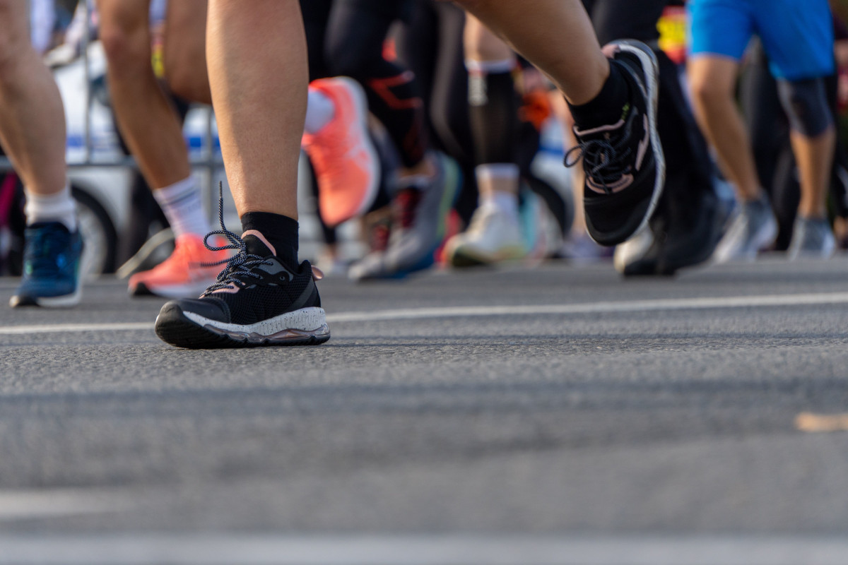 Buty biegacza podczas maratonu