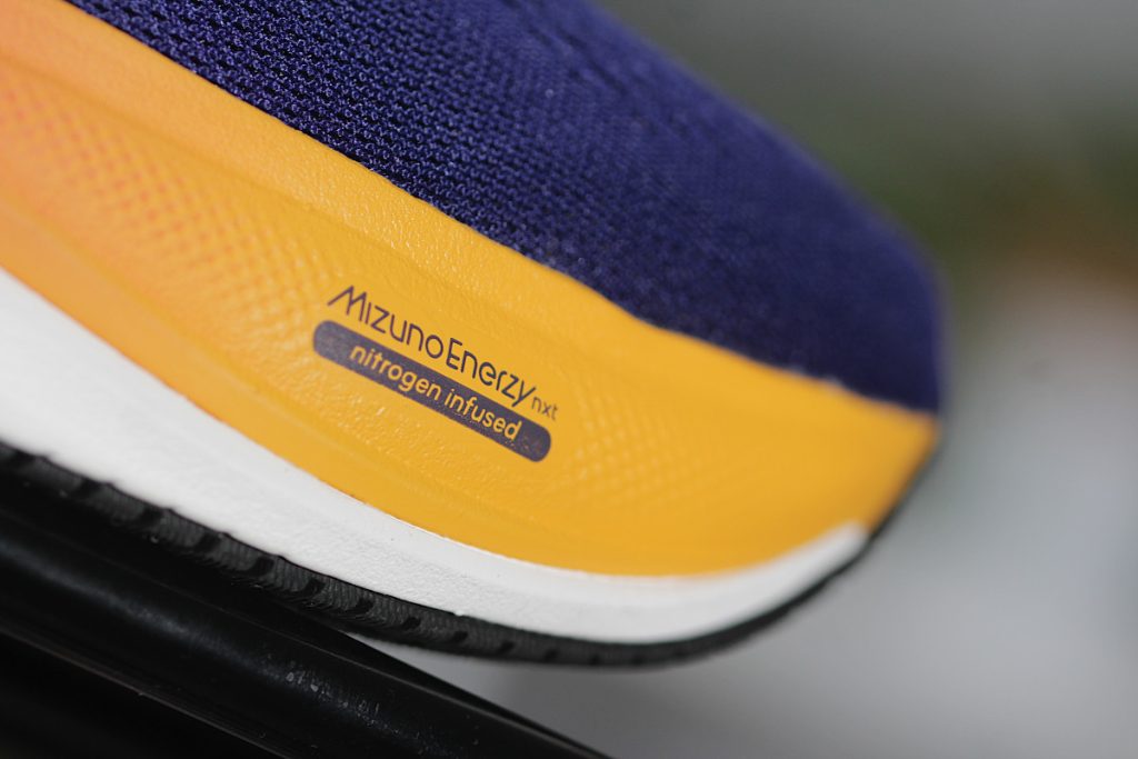 Mizuno Wave Rider 30 - Enerzy NXT