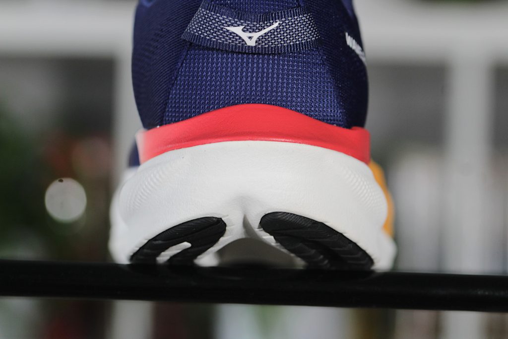 Mizuno Wave Rider 30 - stabilność