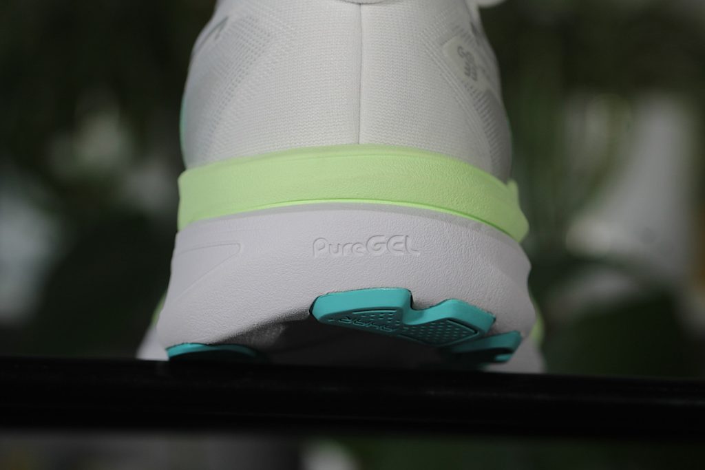 Asics Gel-Kayano 33 - stabilność
