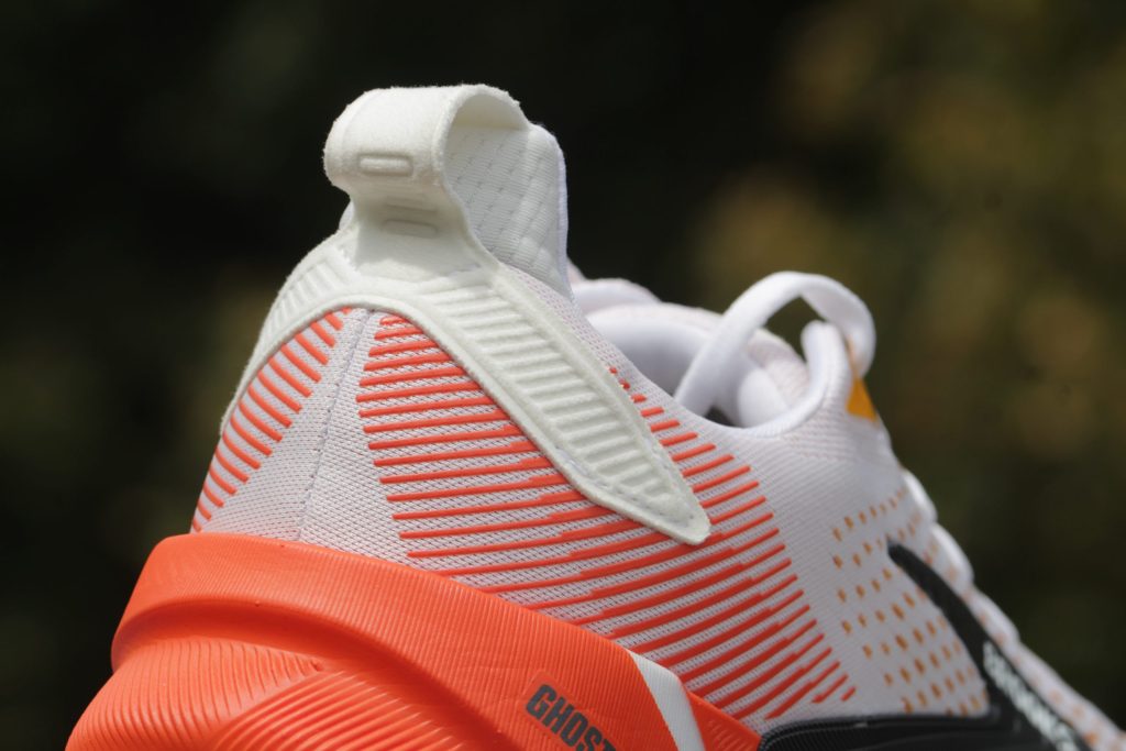 Brooks Ghost Max 4 - zapiętek