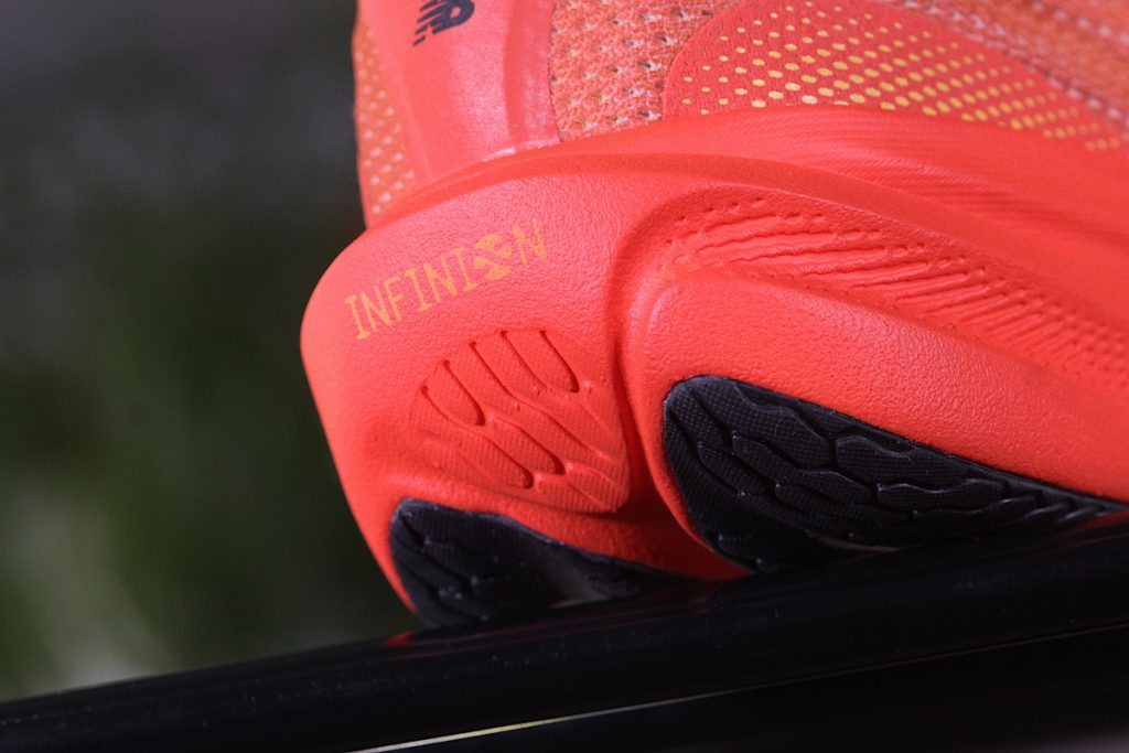 New Balance 1080 v15 - podeszwa